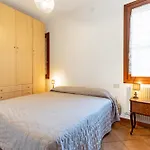 Casa Del Sole Venice Lido Sleep Up To 6, 2 Bathrooms,1 Minute From The 公寓