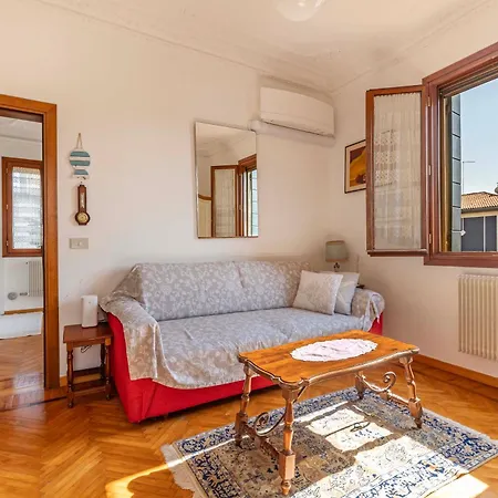Casa Del Sole Venice Lido Sleep Up To 6, 2 Bathrooms,1 Minute From The 公寓