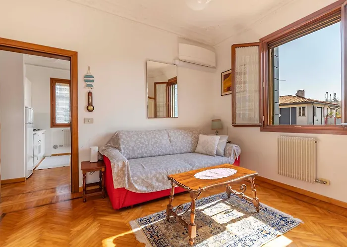 Casa Del Sole Venice Lido Sleep Up To 6, 2 Bathrooms,1 Minute From The Beach Апартаменты