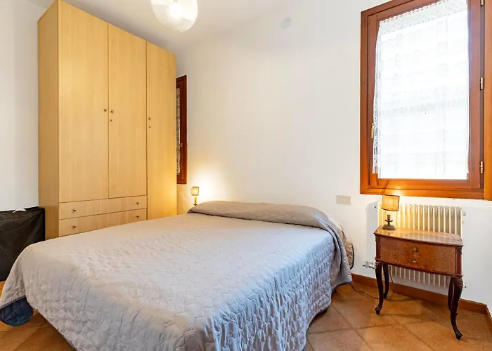 Casa Del Sole Venice Lido Sleep Up To 6, 2 Bathrooms,1 Minute From The Beach Апартаменты